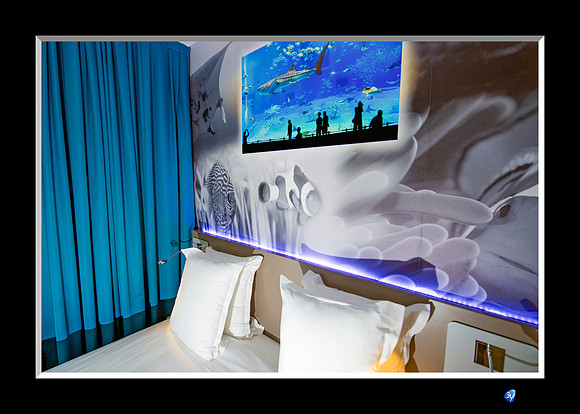 Nbi-70x50-VDT_1S1-G-chambre-aquarium-hotel-LR_14I8128