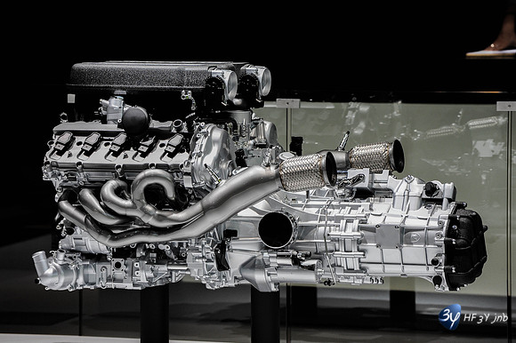 201010-mondial-automobile-voiture-salon-DSC_5007_2566