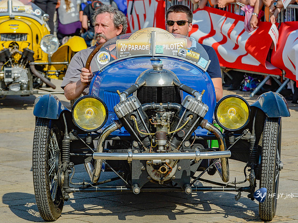 201406-24H du Mans-voiture-circuit_14I6057