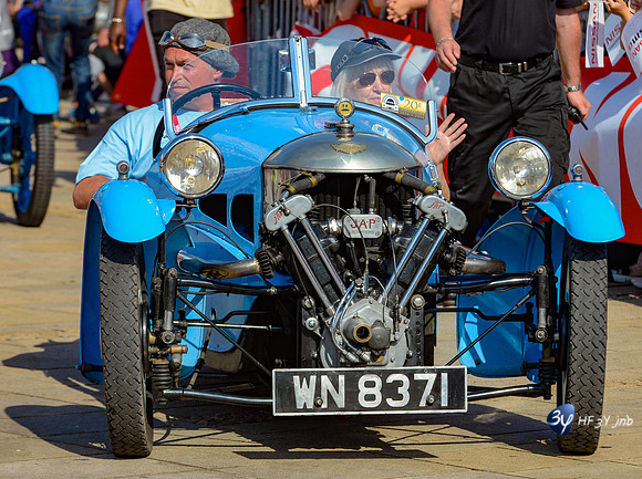 201406-24H du Mans-voiture-circuit_14I6059