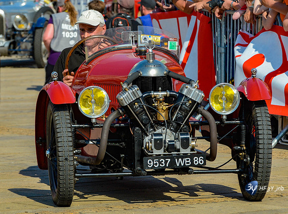 201406-24H du Mans-voiture-circuit_14I6062