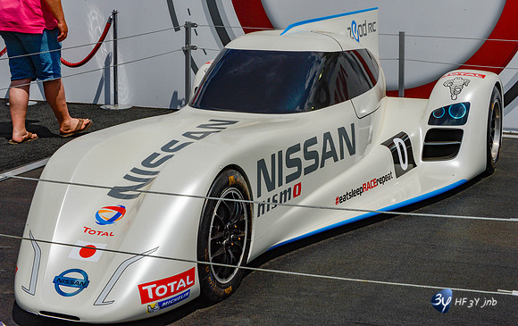 201406-24H du Mans-voiture-circuit_14I7102