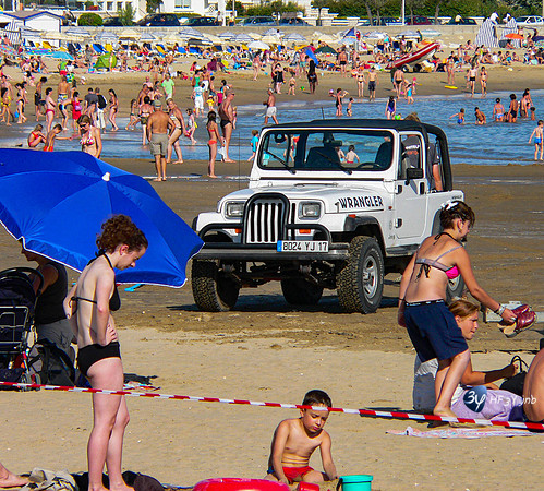 20090720-plage-jeep-P1170606