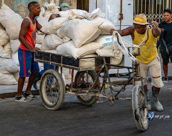 20180220-Cuba tricycle-porteur-marchandises_7D40083