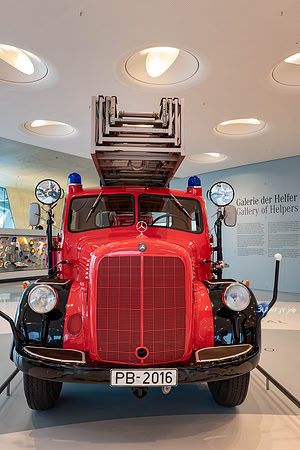 20190927-Allemagne-Stuttgart-Mercedes-L1100483
