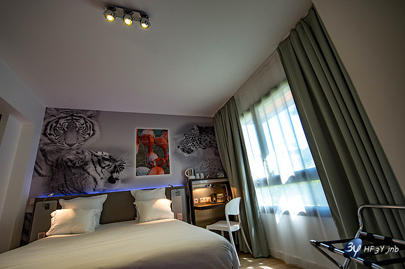 20120731-hotel-LR-design-rochelle-_JNB1262