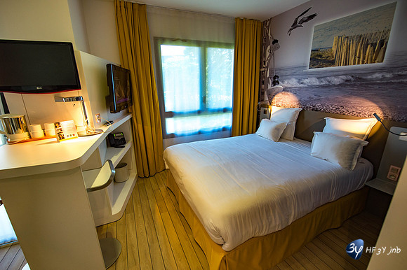 20120731-hotel-LR-design-rochelle-_JNB1382