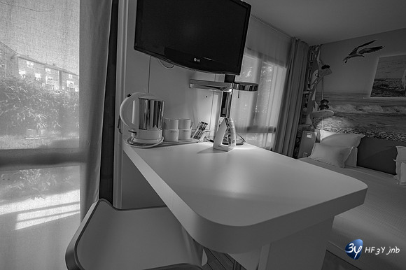 20120731-hotel-LR-design-rochelle-_JNB1386