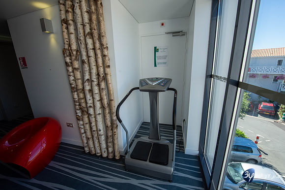 20120731-hotel-LR-design-rochelle-_JNB1350