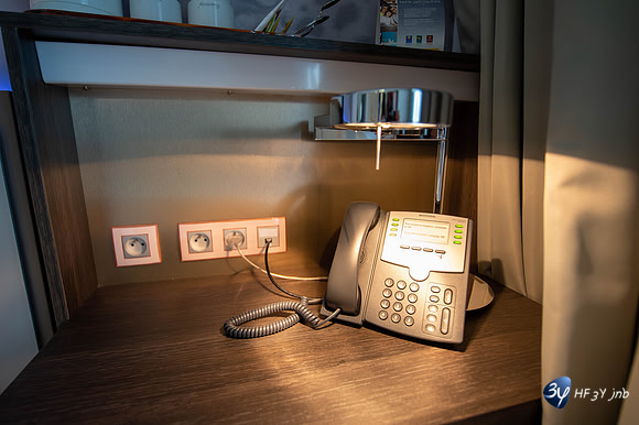 20120731-hotel-LR-design-rochelle-_JNB1254-2