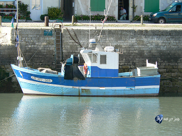 20060831_164806-bateau-port ré-P1090108
