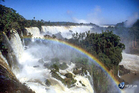 20001231-argentine-argchute3