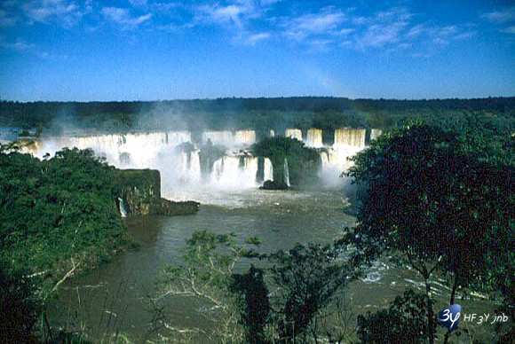 20001231-argentine-argchute2